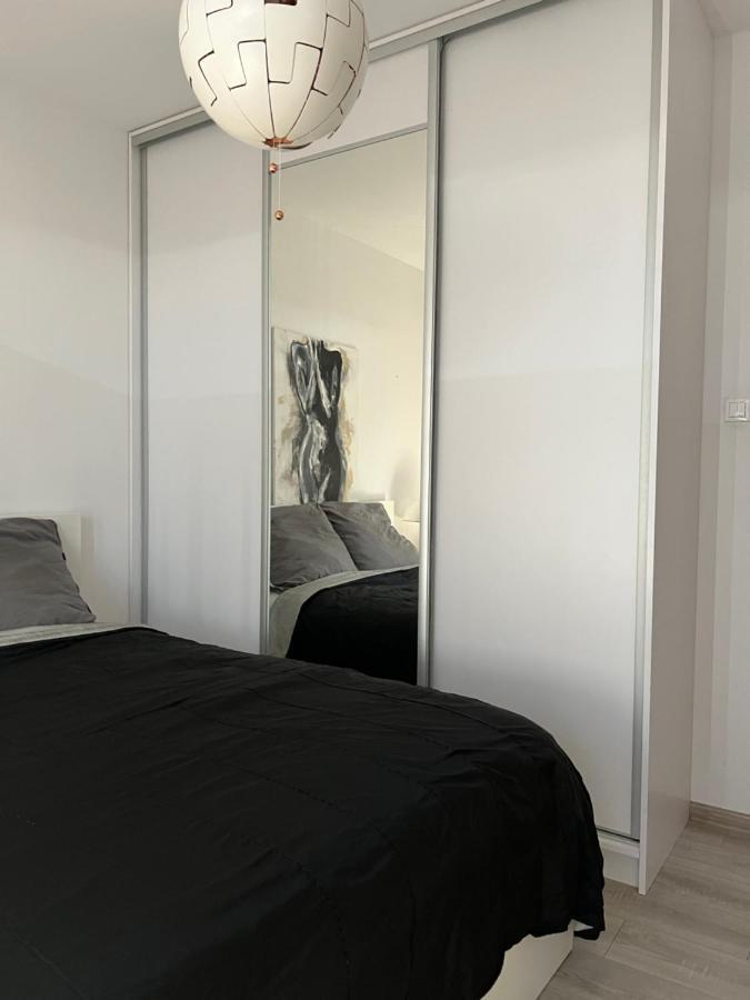 Apartament Ksiecia Janusza Warschau Buitenkant foto